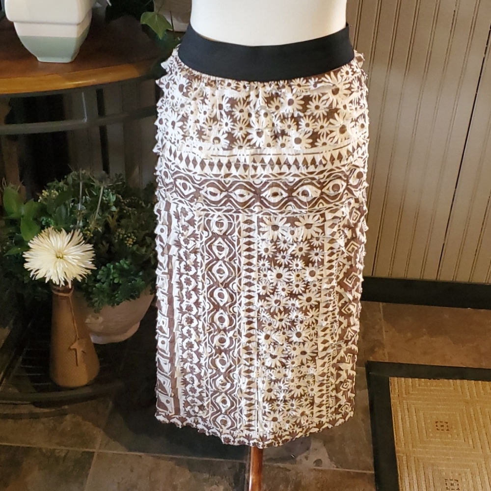 Lavish Black and White Patterned Skirt